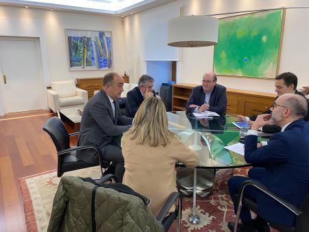 Imagen El presidente de la Diputación visita al consejero de Cultura y Turismo