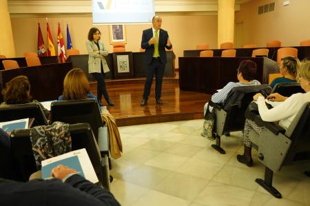 Imagen La Escuela de Gestión y Buen Gobierno de la Diputación cierra su primer trimestre con más de 300 asistentes y éxito de valoración