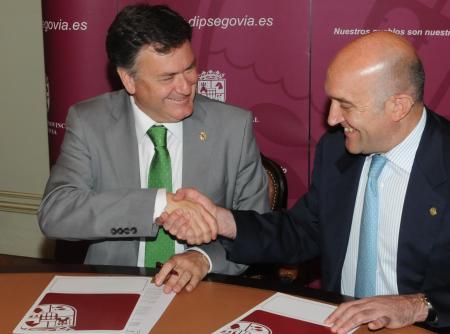 Imagen Las Diputaciones de Segovia y Valladolid firman un convenio de colaboración que fomenta el intercambio cultural de 1200 escolares de ambas provincias