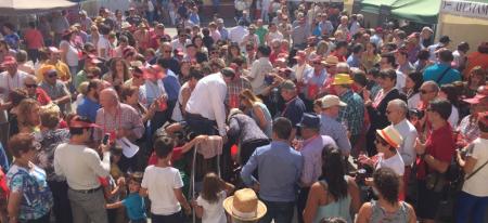 Imagen Cientos de personas participaron en la tradicional fiesta de la vendimia de Valtiendas