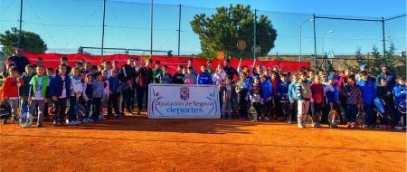 Imagen Cerca de un centenar de escolares participaron en la concentración escolar de tenis celebrada en La Lastrilla