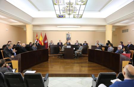 Imagen La Diputación de Segovia aprueba sus presupuestos para 2014 por unanimidad