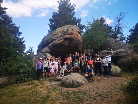 Imagen El Aserradero de Valsaín y el Cerro del Puerco muestran los oficios del monte a más de una veintena de visitantes del programa ‘Viajero, yo te enseñaré Segovia’