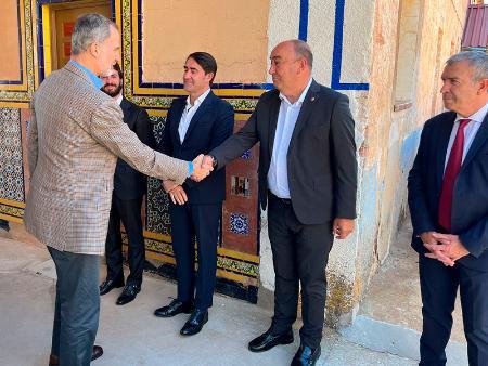 Imagen Más de seis centenares de escolares asisten, con la colaboración de la Diputación, a la inauguración por parte del Su Majestad el Rey de 'Imperdible05' de COTEC