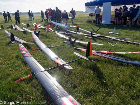 Imagen Escalona del Prado acoge un año más y con la colaboración de la Diputación el concurso de Permanencia Térmica de aeromodelos F5J Masters