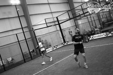 Imagen Jordan Cruz, Noelia García y Sara Pérez vuelven a escribir su nombre en el palmarés de las jornadas regulares del Circuito Provincial de Pádel Indoor de la Diputación