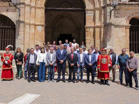 Imagen La Comunidad de Villa y Tierra de Sepúlveda celebra su fiesta anual en compañía del presidente de la Diputación, Miguel Ángel de Vicente