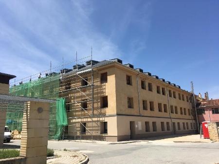 Imagen La Diputación invierte cerca de medio millón de euros en distintas obras de mejora en la Residencia de Mayores ‘La Alameda’ de Nava de la Asunción y el Centro de Servicios Sociales ‘La Fuencisla’
