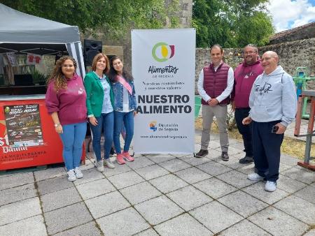 Imagen La Diputación de Segovia comienza su ruta ‘Amor a primera birra’ con Alimentos de Segovia en la III Feria de la Cerveza Artesana de Torregutiérrez