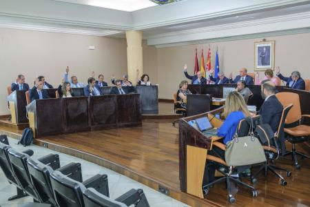 Imagen La Diputación de Segovia pide al Gobierno de España que garantice un mayor número de plazas de funcionarios de administración local de...