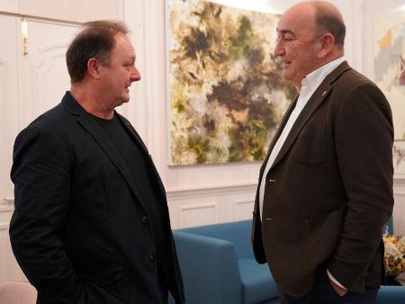 Imagen Los alcaldes de Valtiendas, Santa Marta del Cerro, Pinarejos y Navares de Enmedio comparten la situación de sus municipios con el presidente de la Diputación